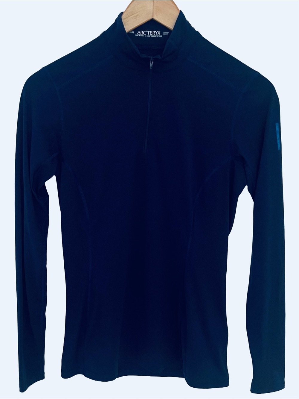 Arc’teryx Phase AR 1/4 Zip Neck Deep Plum - Early Generation Women’s M